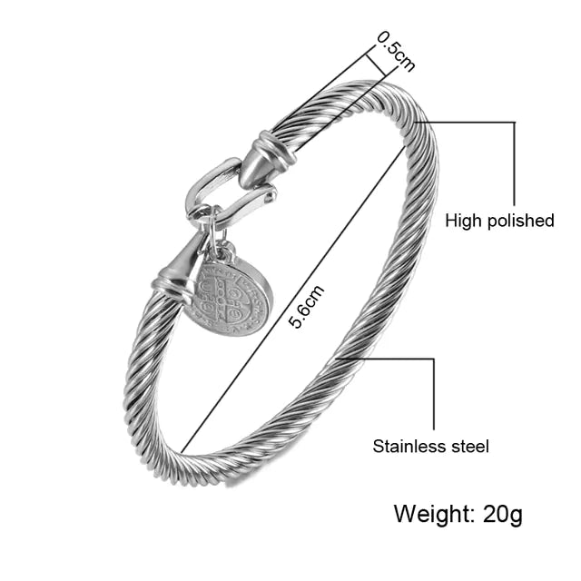 Charm-Armbänder mit der Medaille des Heiligen Benedikt