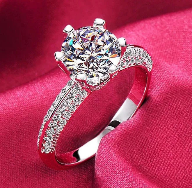 18K White Gold Ring