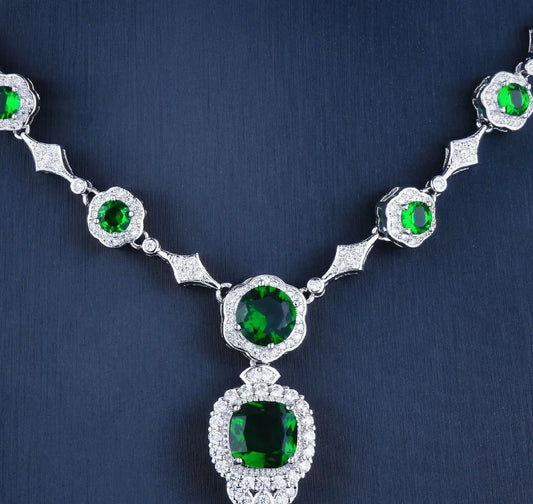 White Gold Emerald Necklace